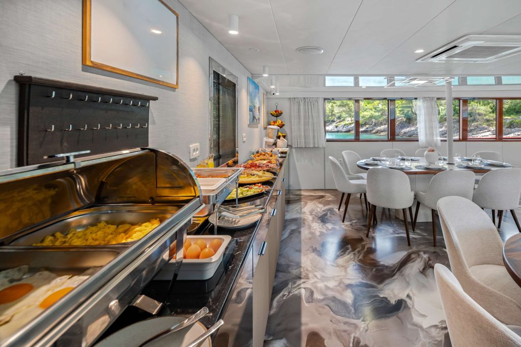 MS Carpe Diem cuisine