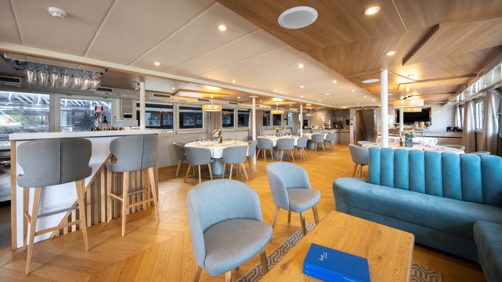 MM2-Restaurant & Lobby (15)