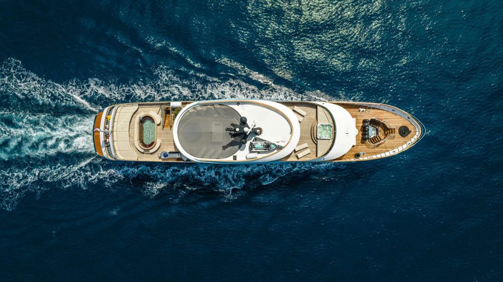 T&T TRAVEL BOUTIQUE BELLA CRUISING 1