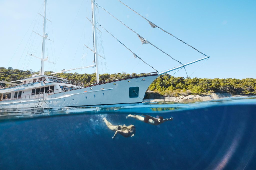 T&T TRAVEL BOUTIQUE MY CORSARIO 26