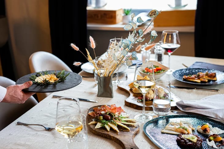 Private Dining & Special Tables
