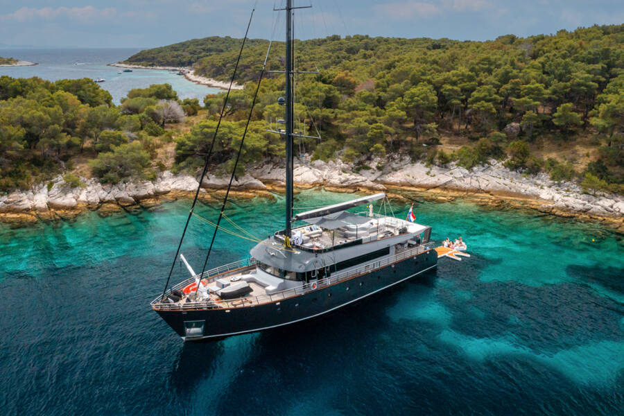 Rara Avis &ndash; Charter Croatia