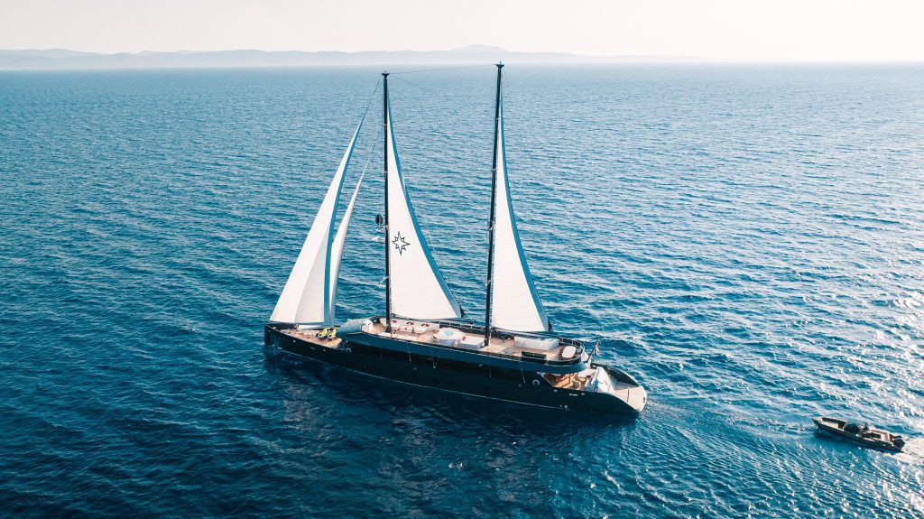 ReposadoYacht