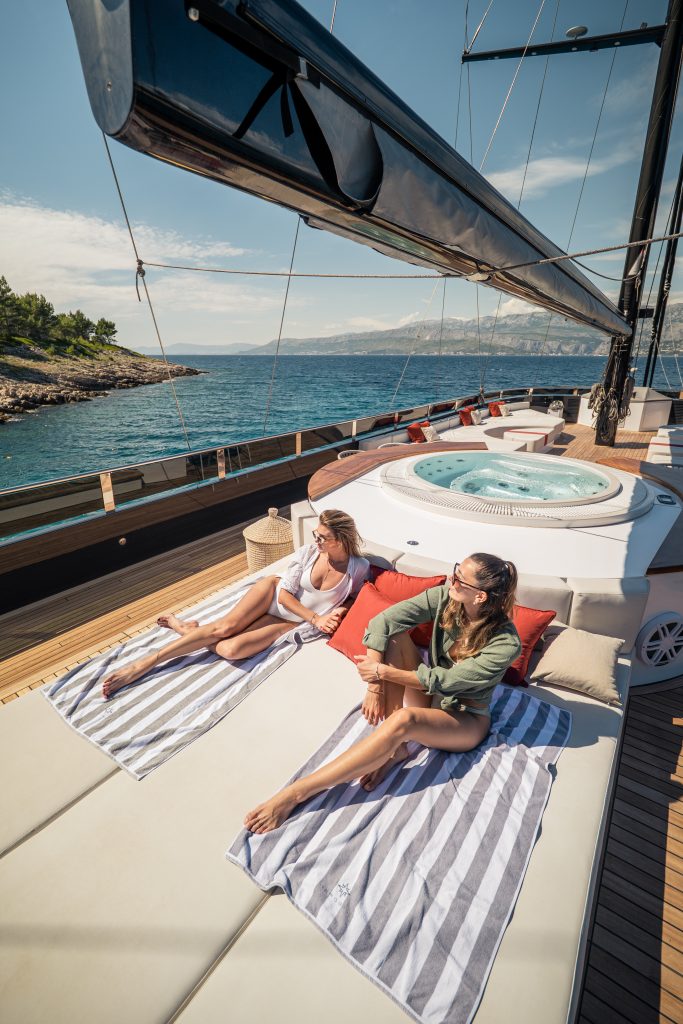 Reposado_Lifestyle-330
